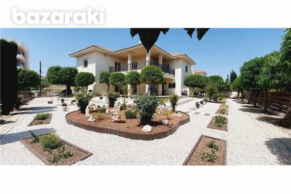 Hus i Agios Athanasios, Limassol 11778011