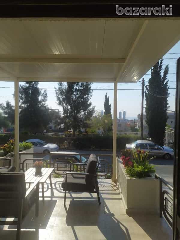 Osakehuoneisto sisään Agios Athanasios, Limassol 11778532