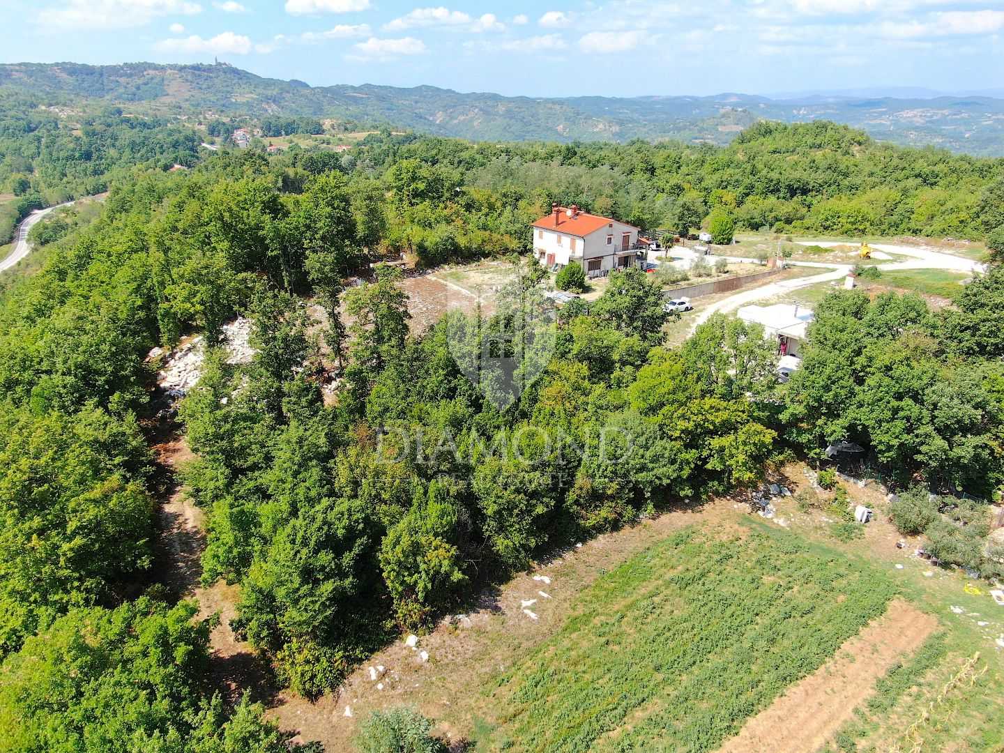 Land in Pican, Istarska Zupanija 11782597