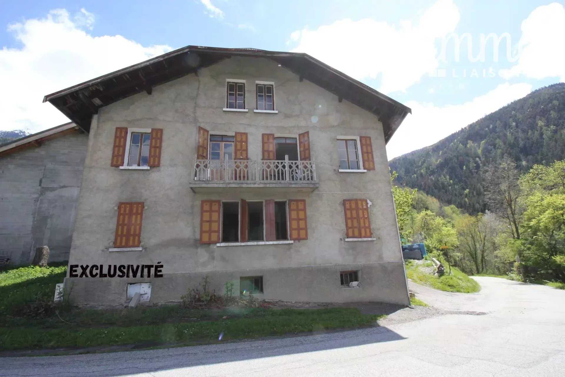 жилой дом в Saint-Michel-de-Maurienne, Auvergne-Rhone-Alpes 11782873