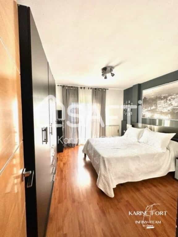 Condominium in Badalona, Catalunya 11782921