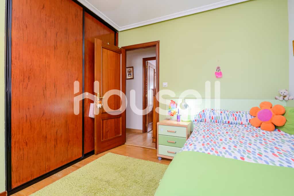 公寓 在 Oviedo, Principado de Asturias 11783001