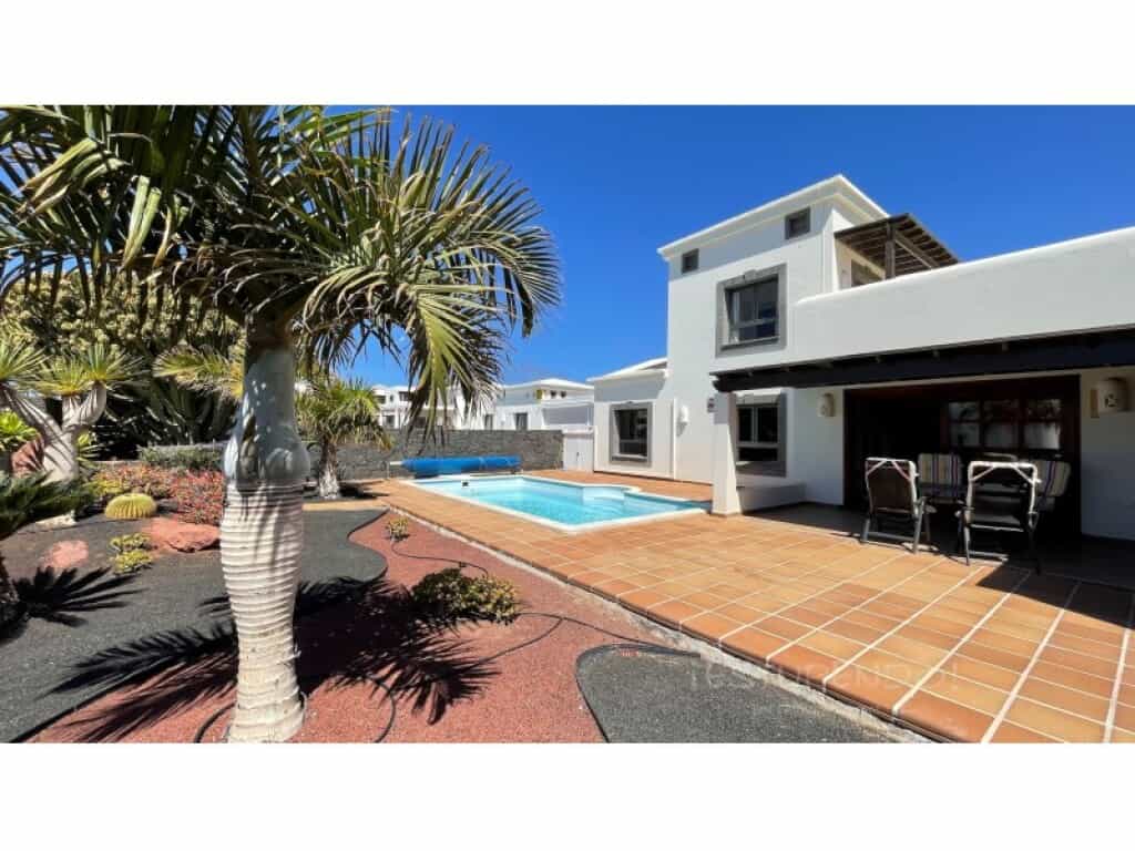 House in Uga, Canary Islands 11783003