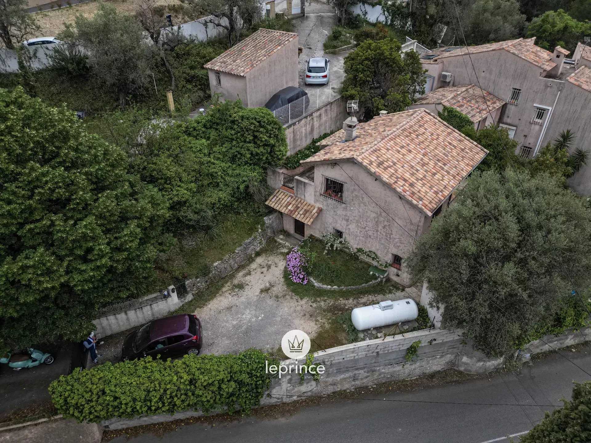 بيت في Colomars, Alpes-Maritimes 11783017