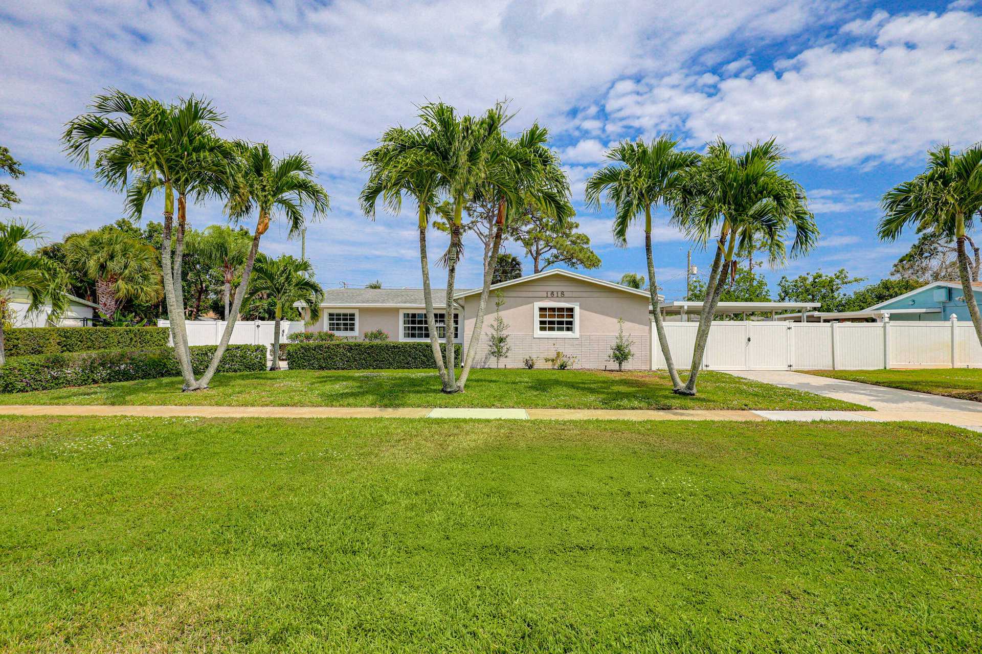 House in West Palm Beach, Florida 11783069