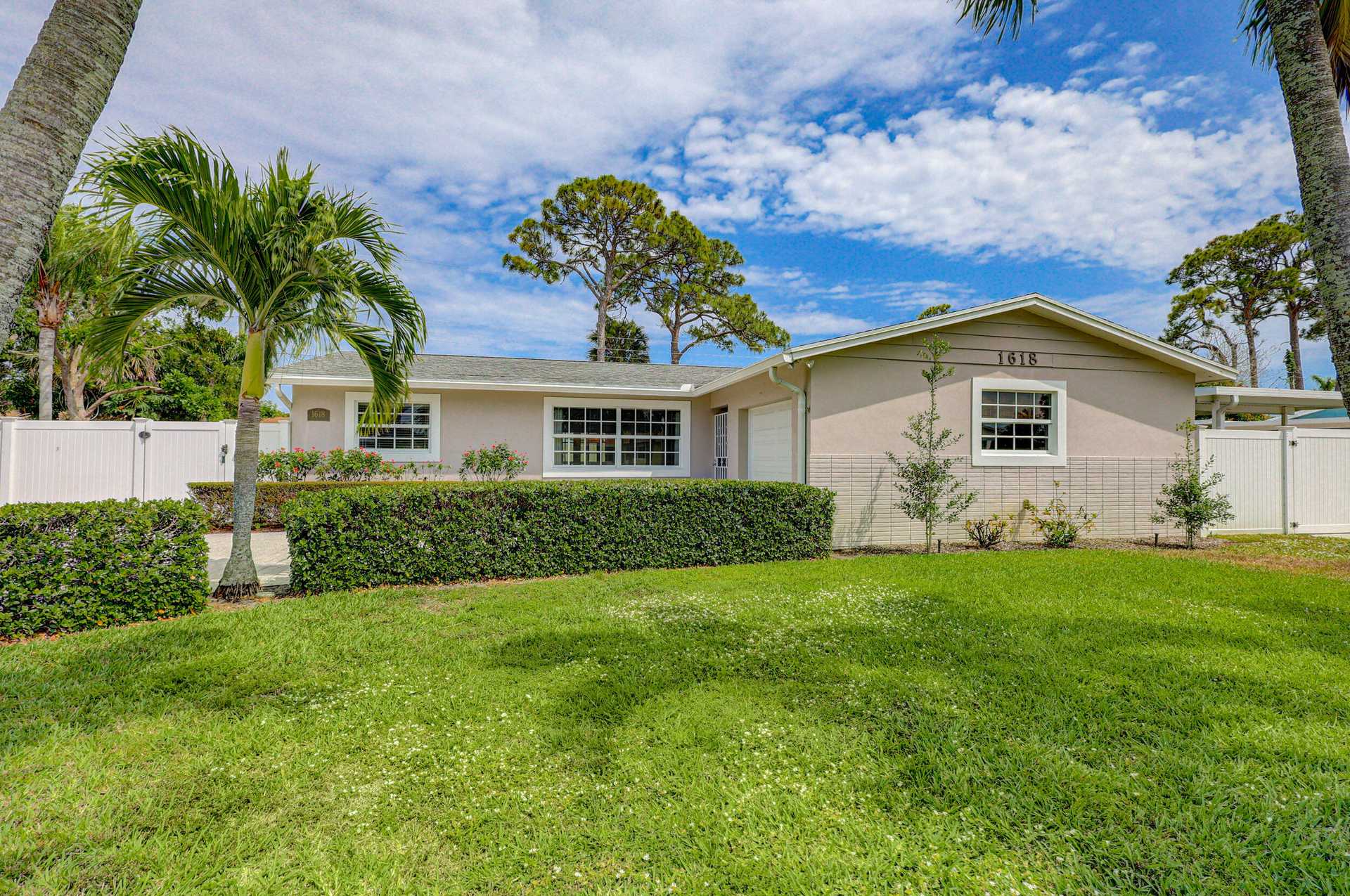 House in West Palm Beach, Florida 11783069