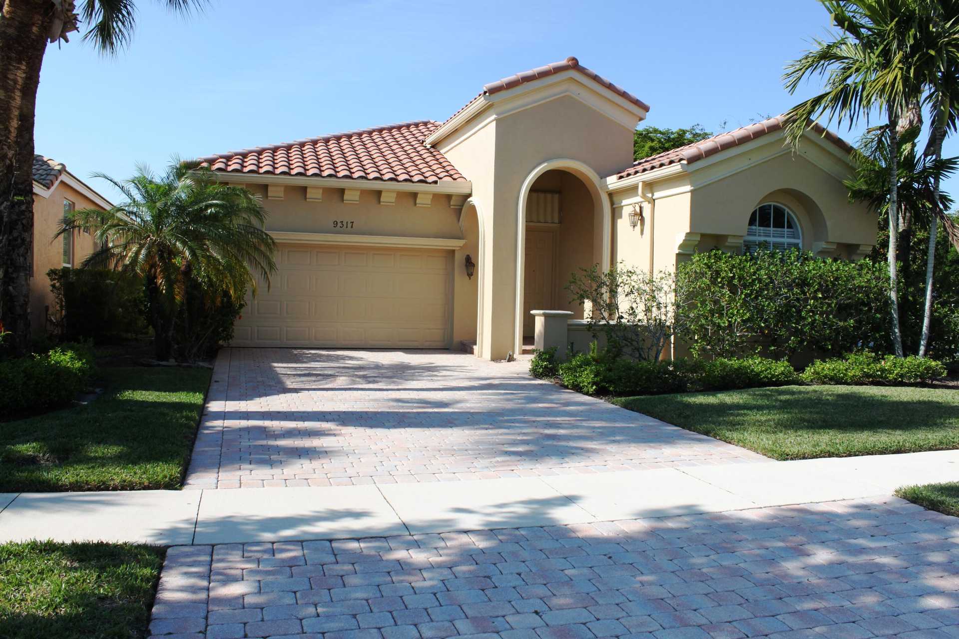 House in Palm Beach Farms, Florida 11783071