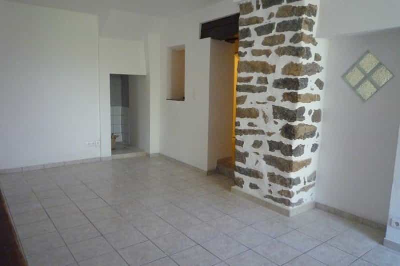 Квартира в Forcalqueiret, Provence-Alpes-Cote d'Azur 11783108