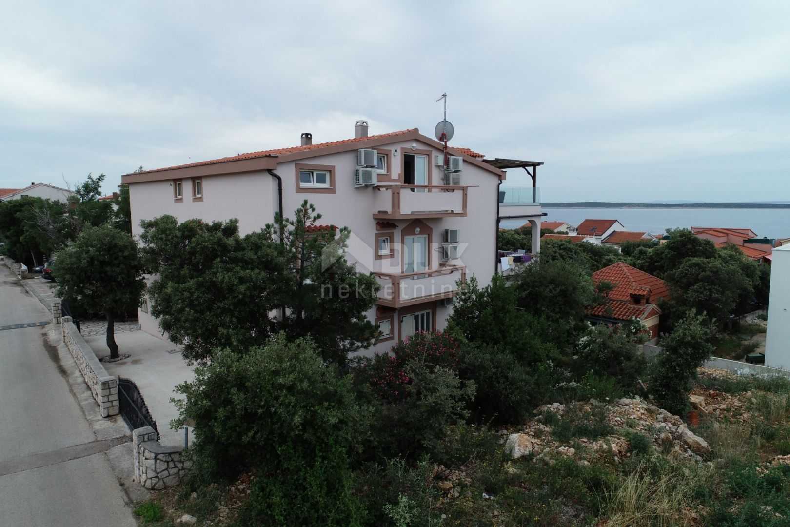 房子 在 Kolan, Zadarska Zupanija 11783424