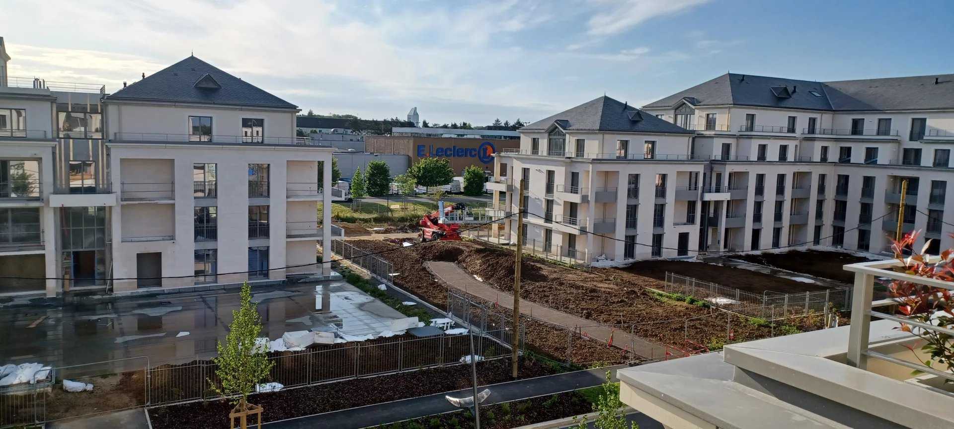Eigentumswohnung im Saint-Cyr-sur-Loire, Centre-Val de Loire 11783865