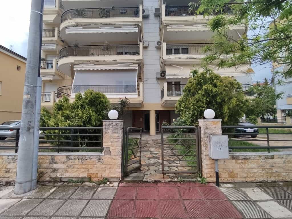 Condominium in Peraia, Kentriki Makedonia 11783948