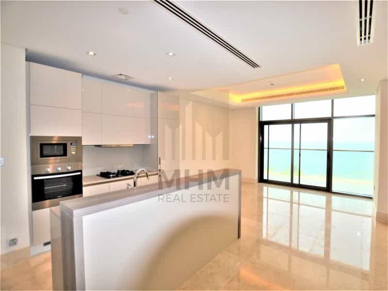 Condominium in Dubai, Dubayy 11785068