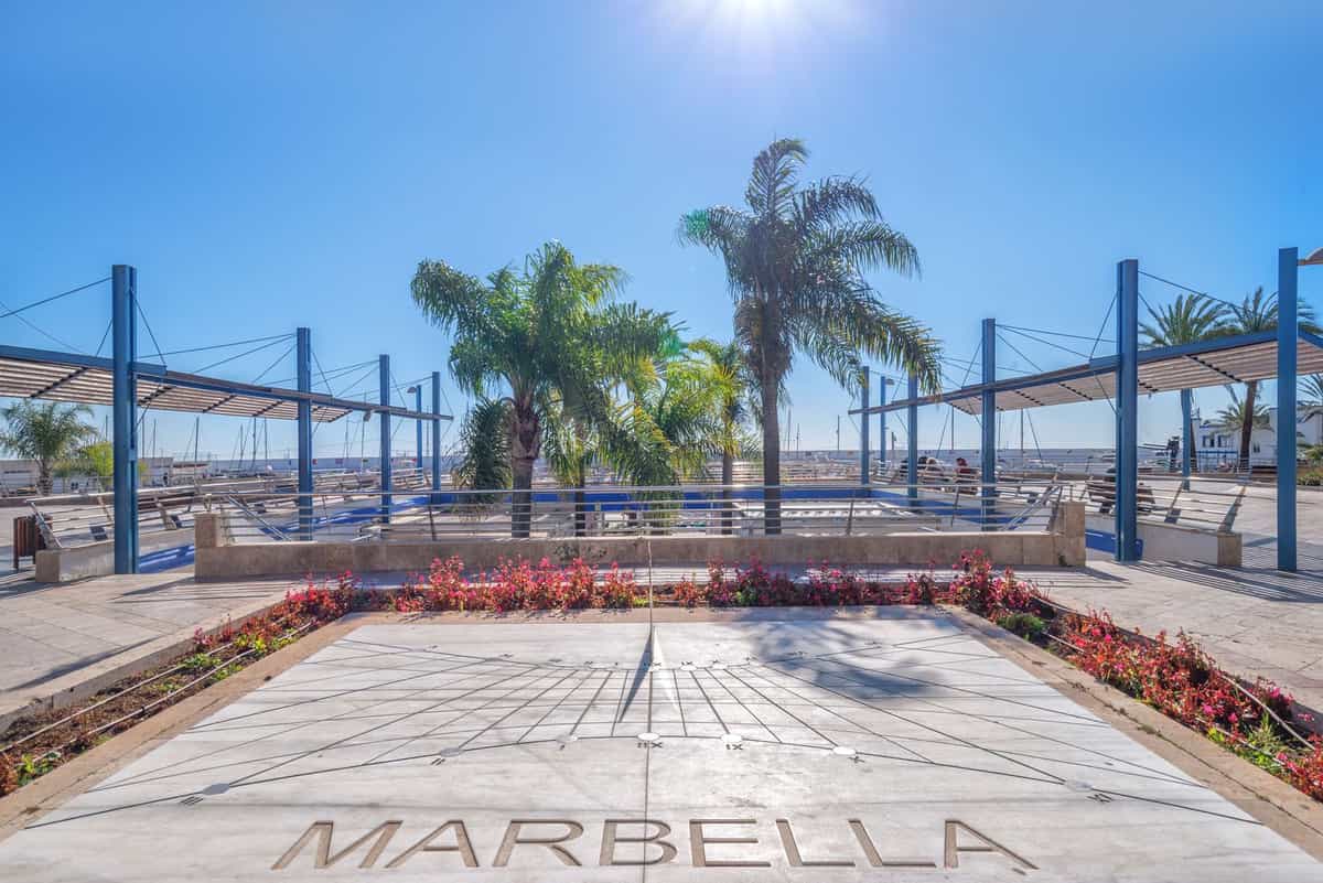 Condominium in Marbella, Andalusia 11785264