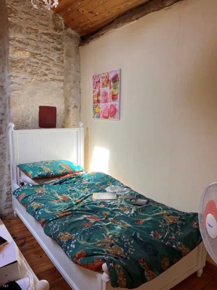 Huis in Chaunay, Nouvelle-Aquitaine 11785335