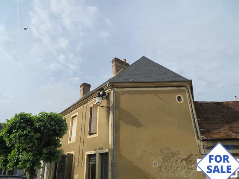 Dom w La Chapelle-Montligeon, Normandy 11785363