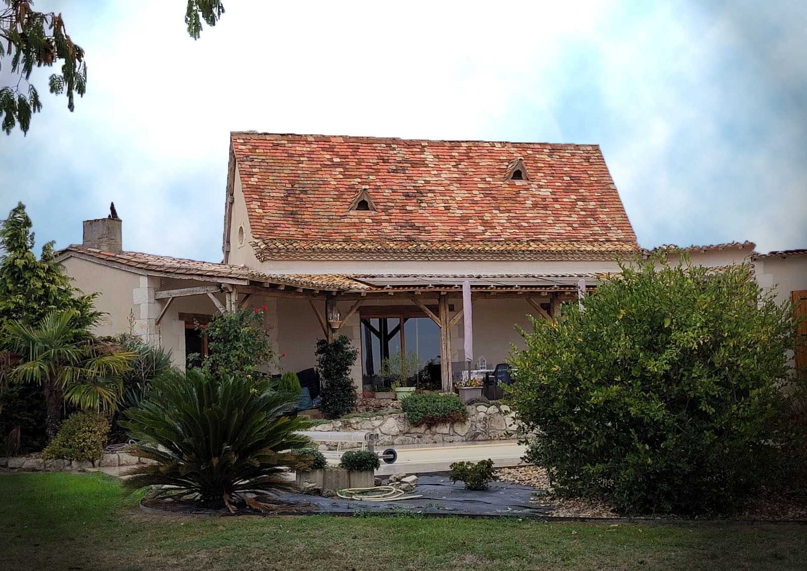 House in Montpon-Menesterol, Nouvelle-Aquitaine 11786598
