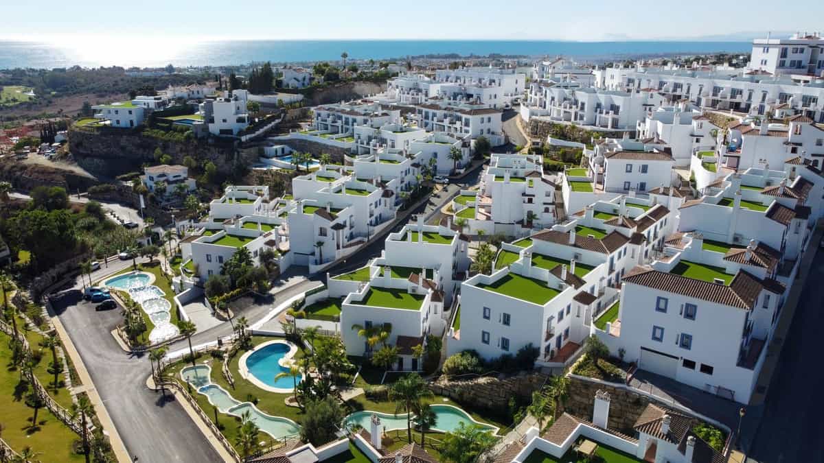Condominium in Benahavis, Andalusië 11786714
