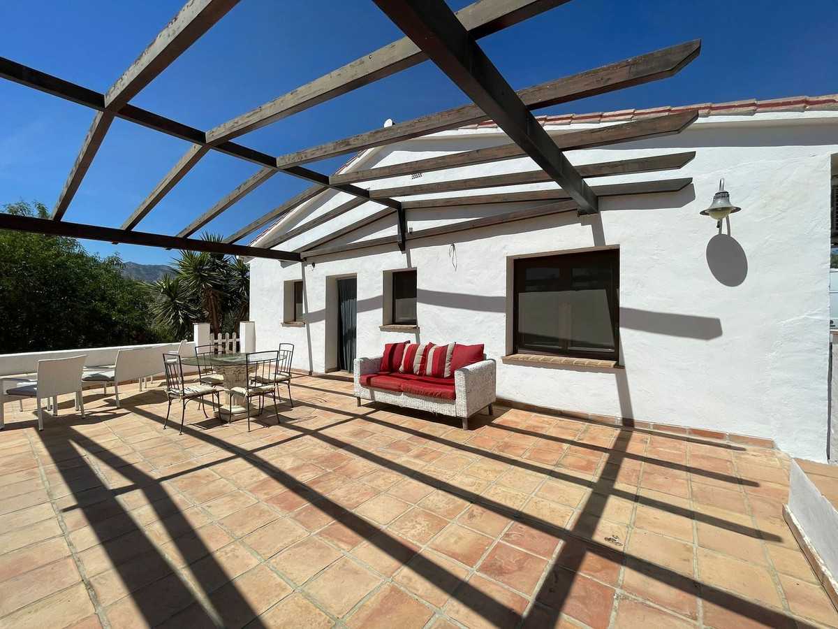 House in Casarabonela, Andalusia 11787618