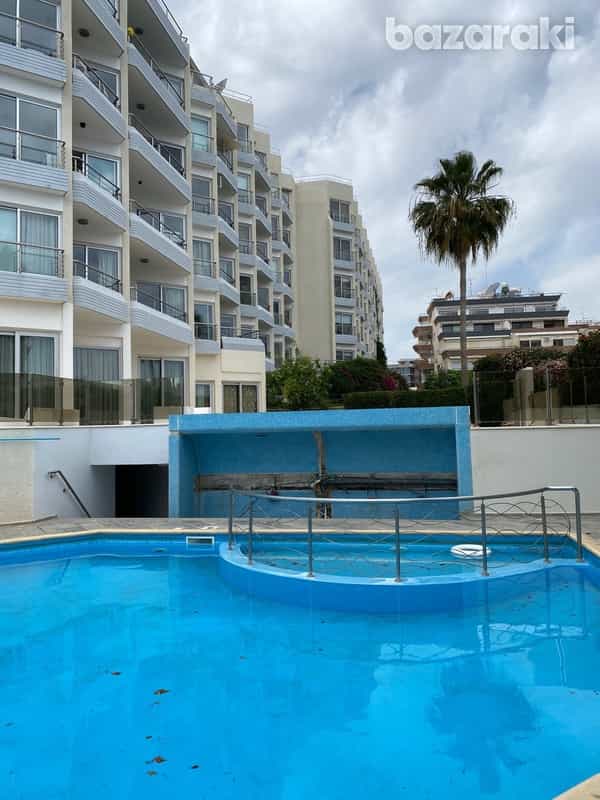 Condominium in Germasogeia, Limassol 11788761
