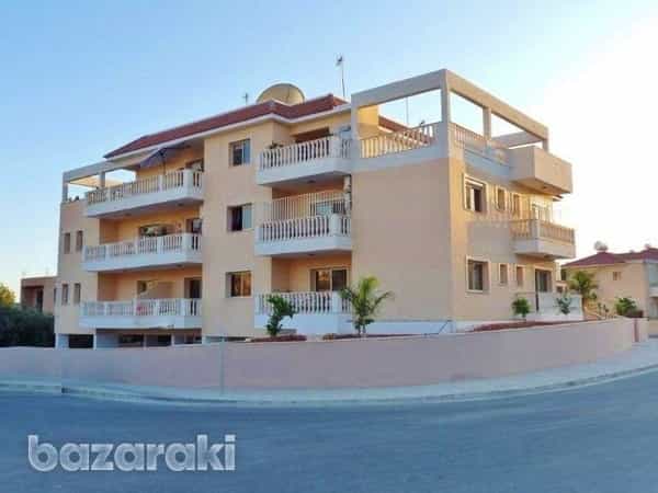 公寓 在 Agios Athanasios, Limassol 11789114