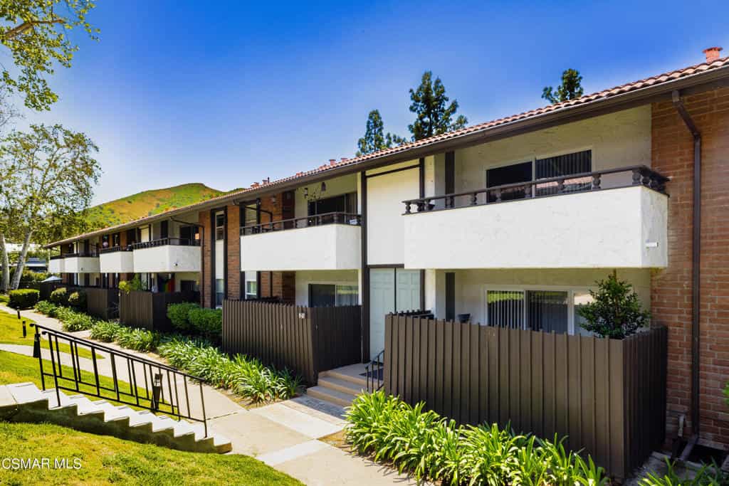 Condominium in Westlake Village, California 11790456