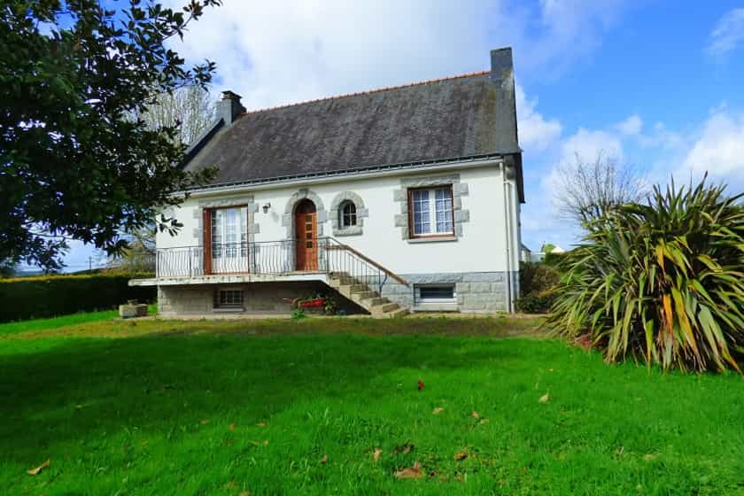 rumah dalam Mauron, Bretagne 11790778