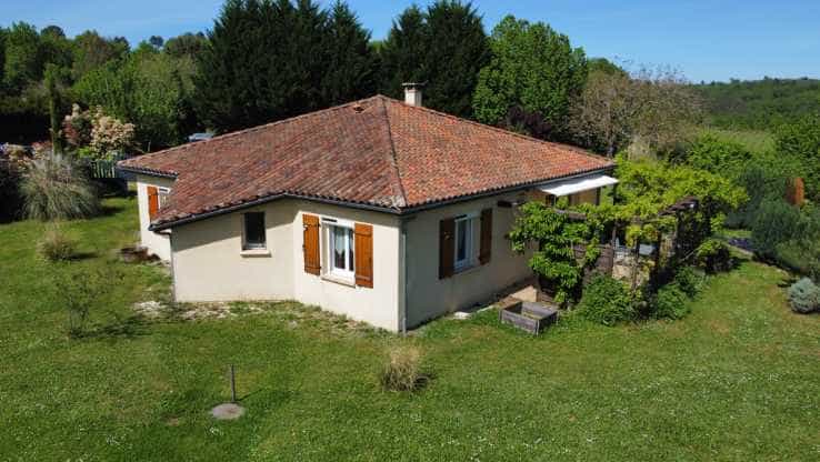σπίτι σε Saint-Cyprien, Nouvelle-Aquitaine 11791266