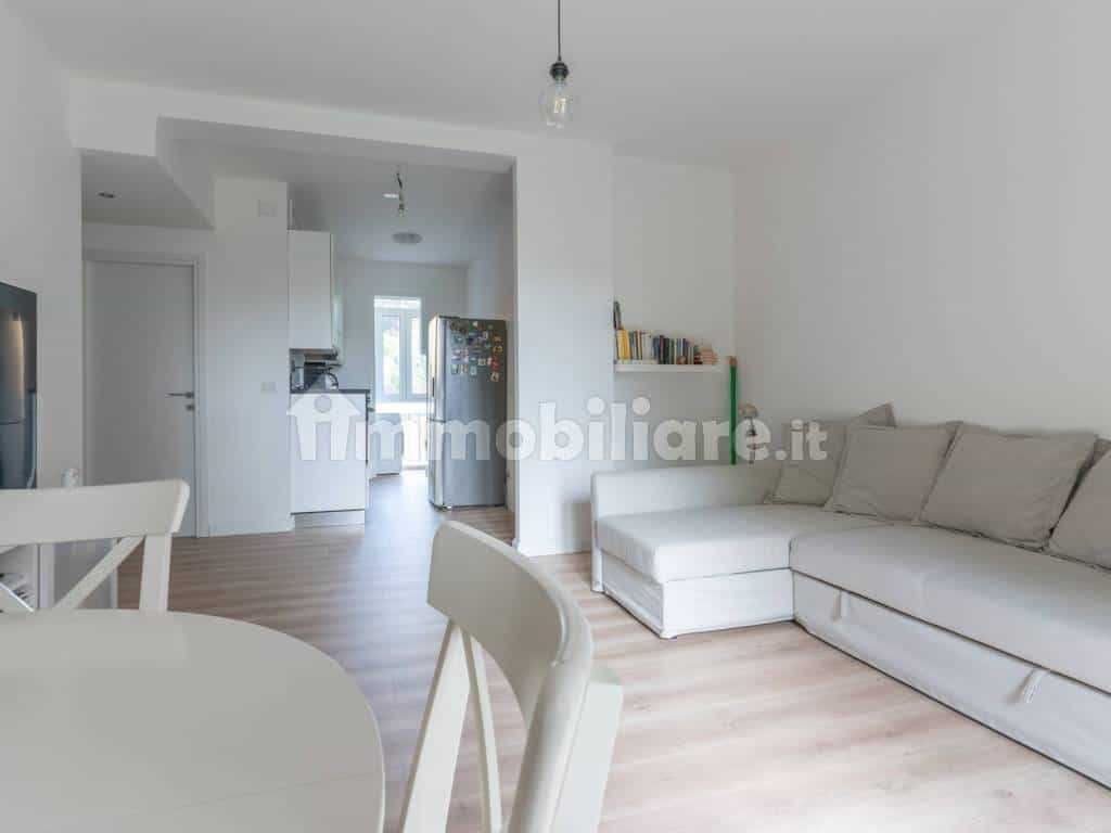 Condominium in Milan, Lombardy 11791338