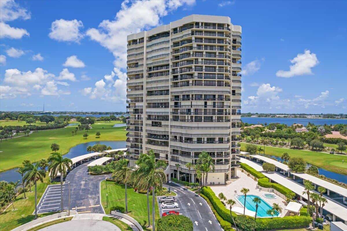 Condominio en West Palm Beach, Florida 11791717