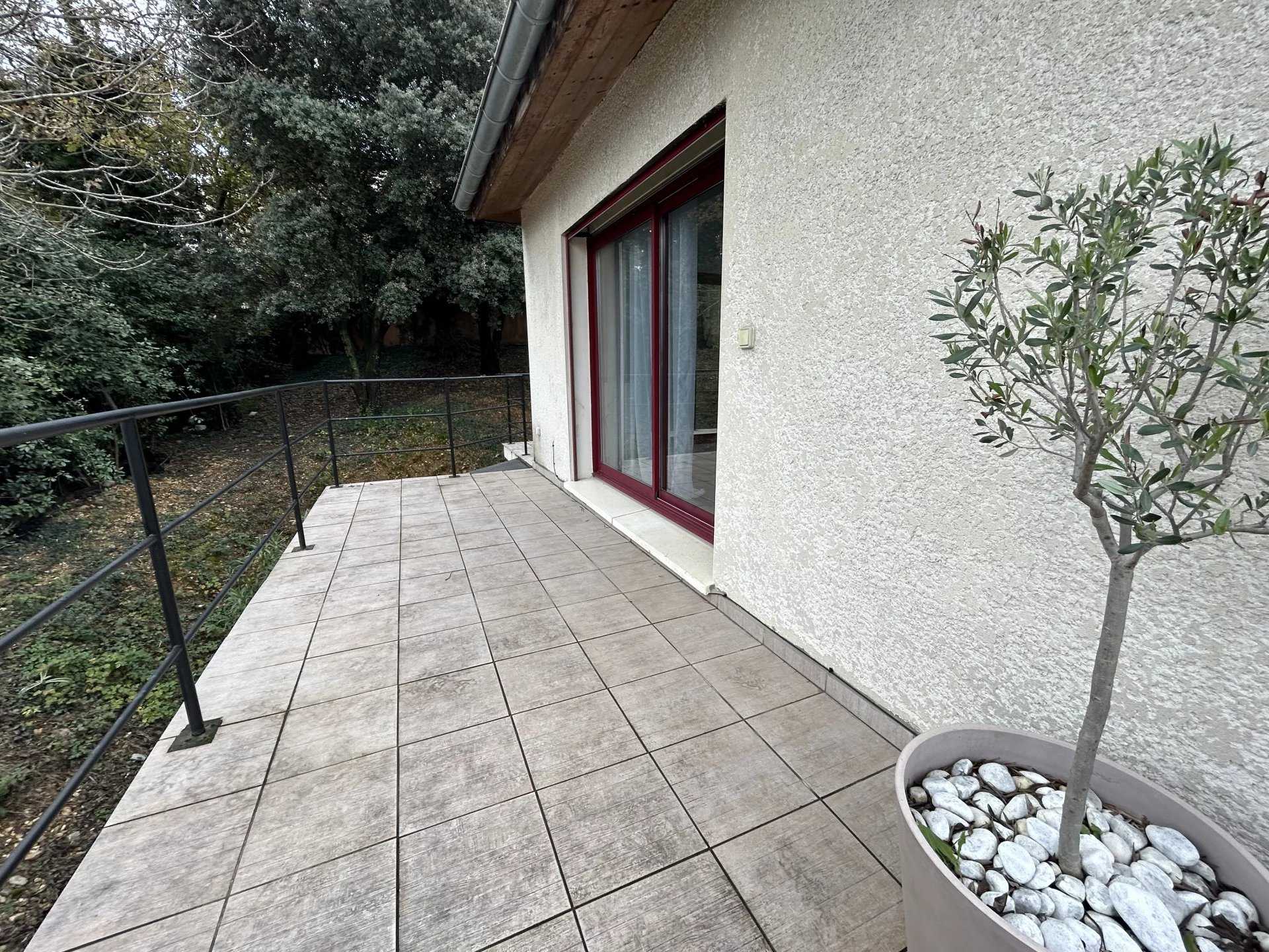 公寓 在 Montélimar, Drôme 11791761