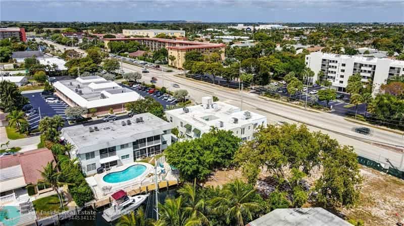 Condominium in Pompano Beach, Florida 11791819