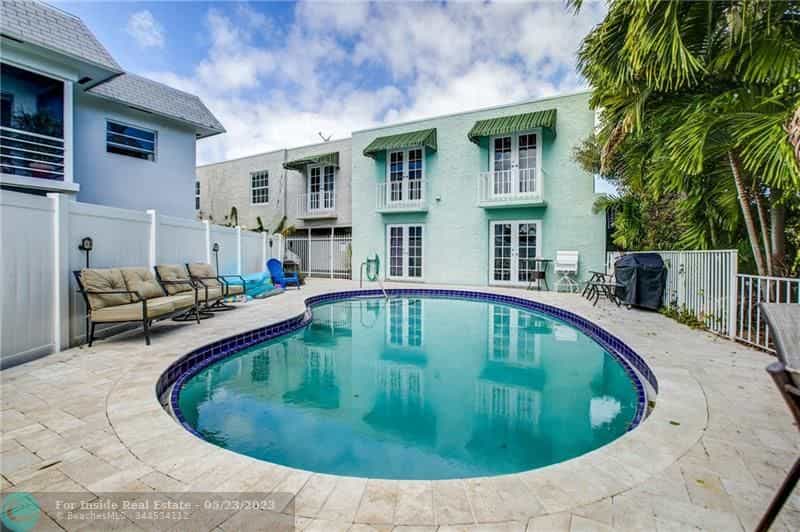 Condominium in Pompano Beach, Florida 11791819