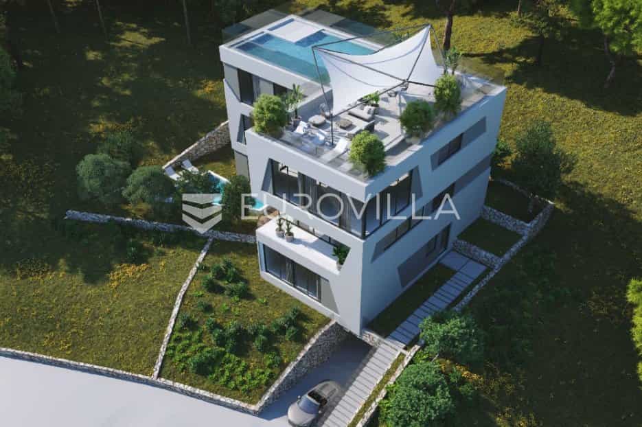 Condominium in Icici, Primorsko-Goranska Zupanija 11792660