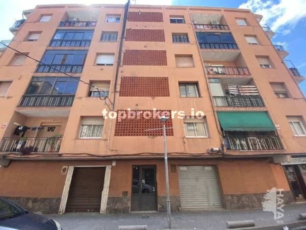 Condominium in Canovellas, Catalonia 11793967