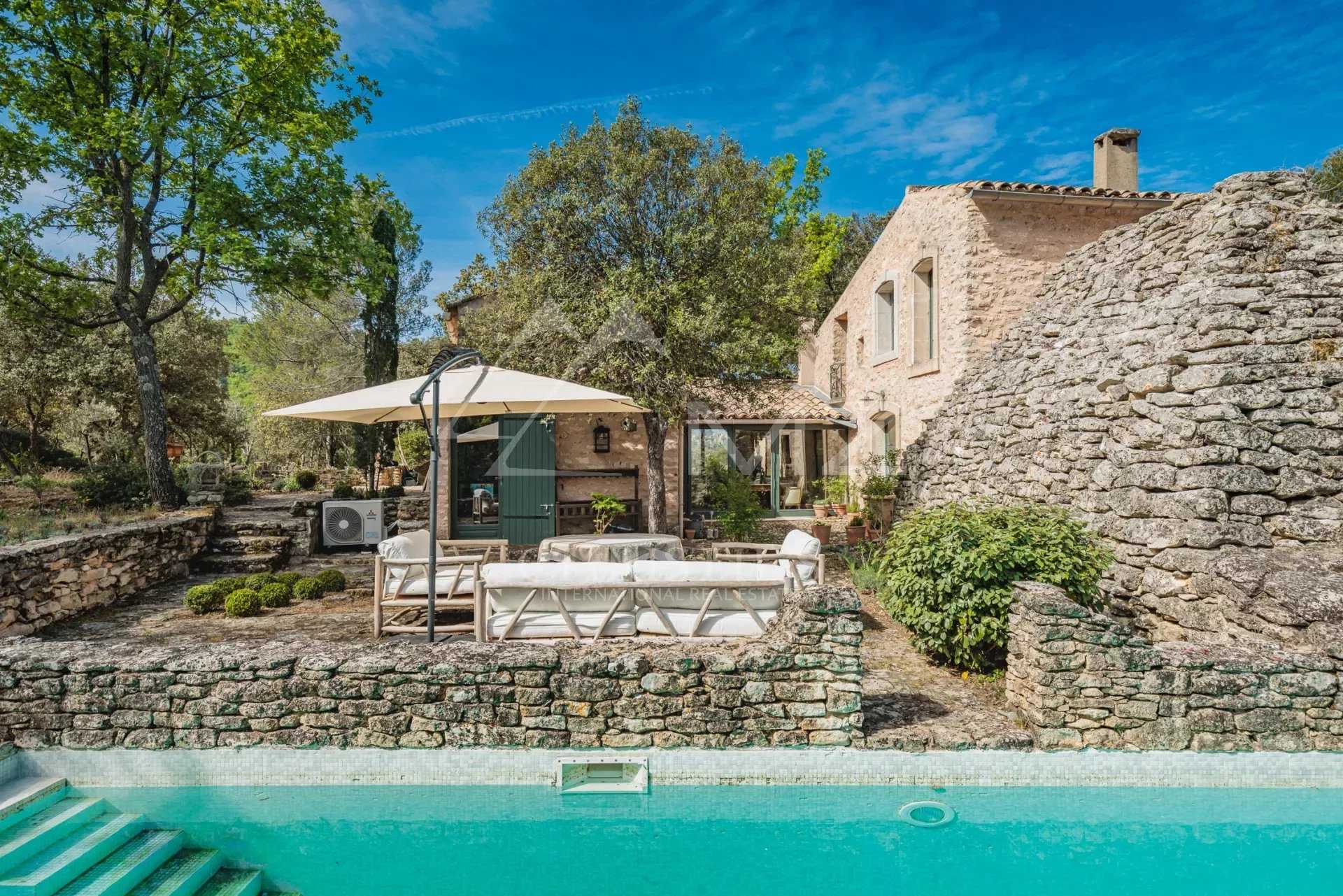 Huis in Menerbes, Provence-Alpes-Cote d'Azur 11794015