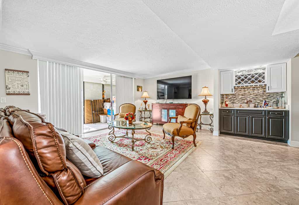Condominium in Lake Worth, Florida 11794050