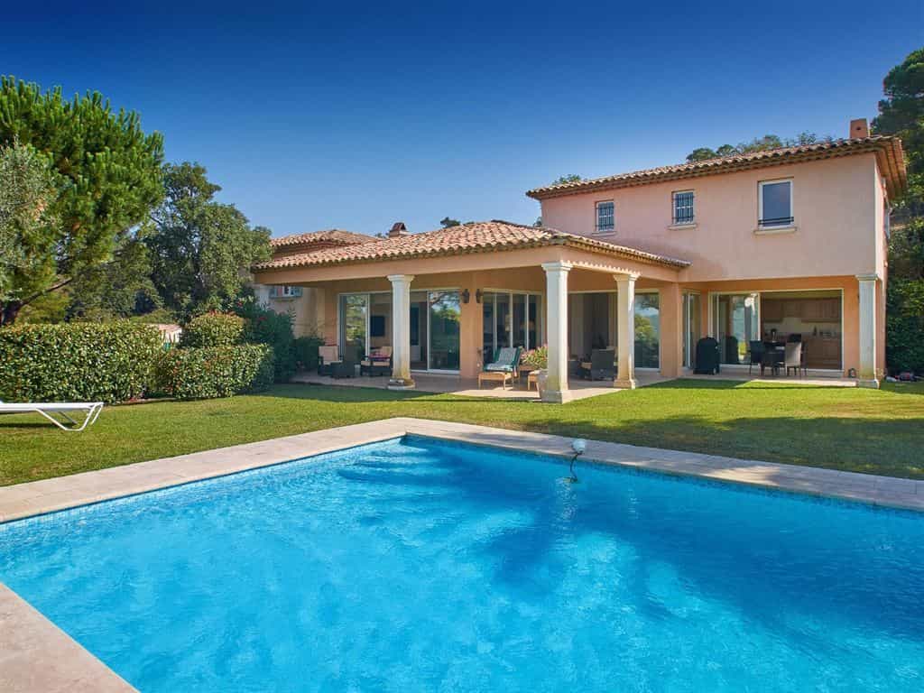 Rumah di Gassin, Provence-Alpes-Cote d'Azur 11794805