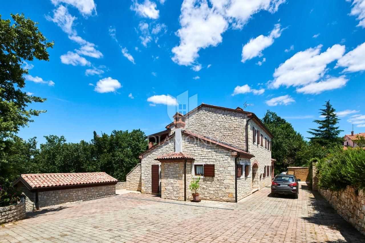 rumah dalam Kaštel, Istria County 11794841