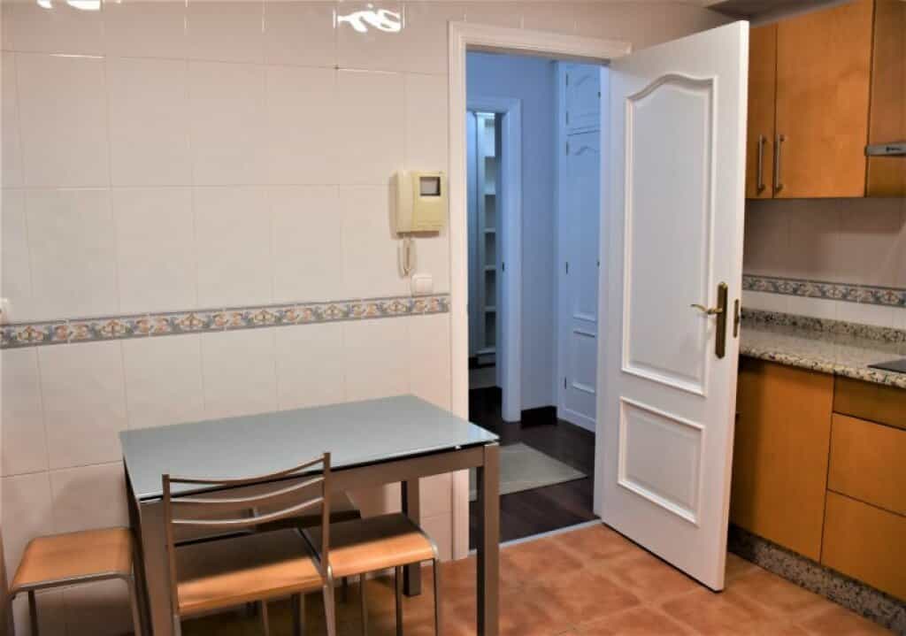 公寓 在 Santiago de Compostela, Galicia 11795126
