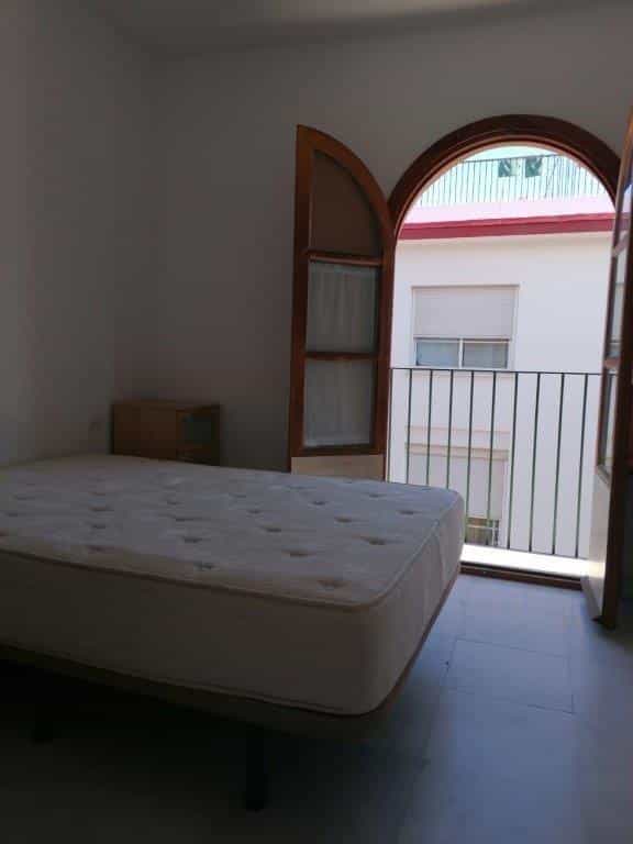 公寓 在 Sevilla, Andalucía 11795151