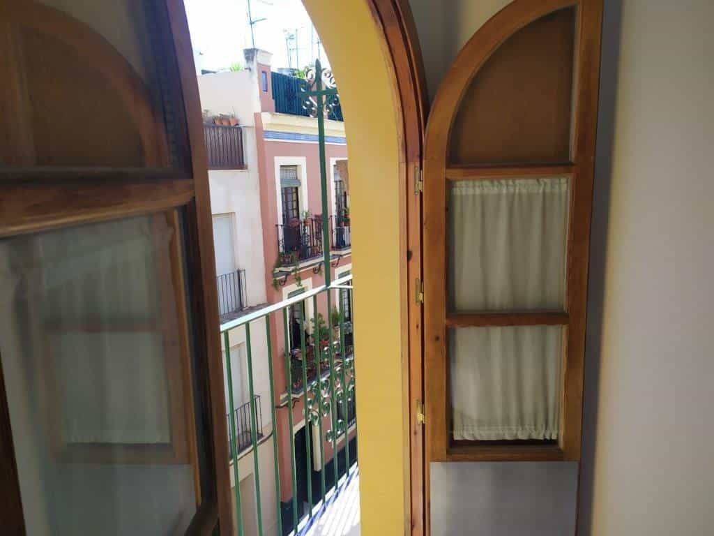 Condominium in Sevilla, Andalucía 11795151