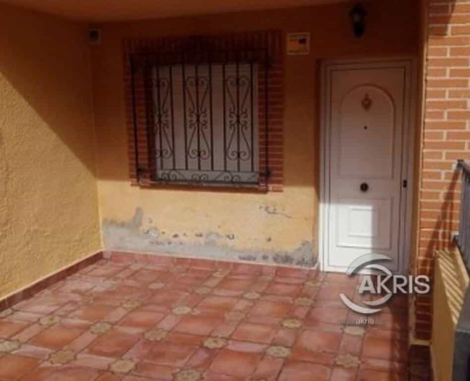 House in Almonacid de Toledo, Castilla-La Mancha 11795183