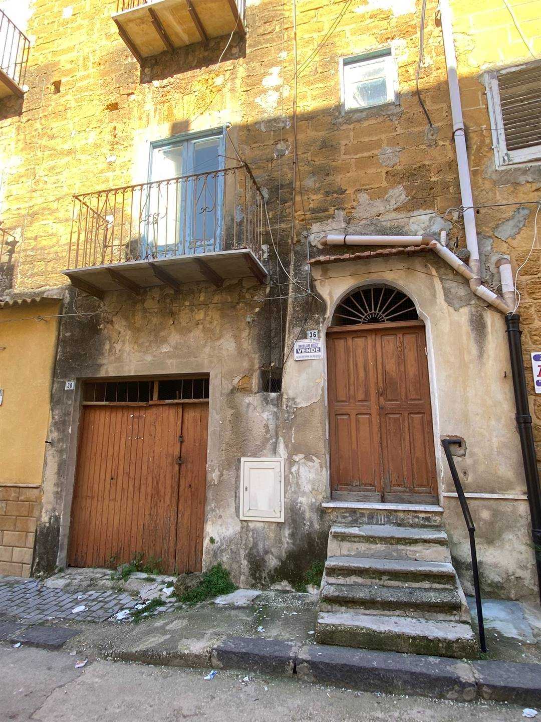Συγκυριαρχία σε Ριμπέρα, Σικελία 11795451