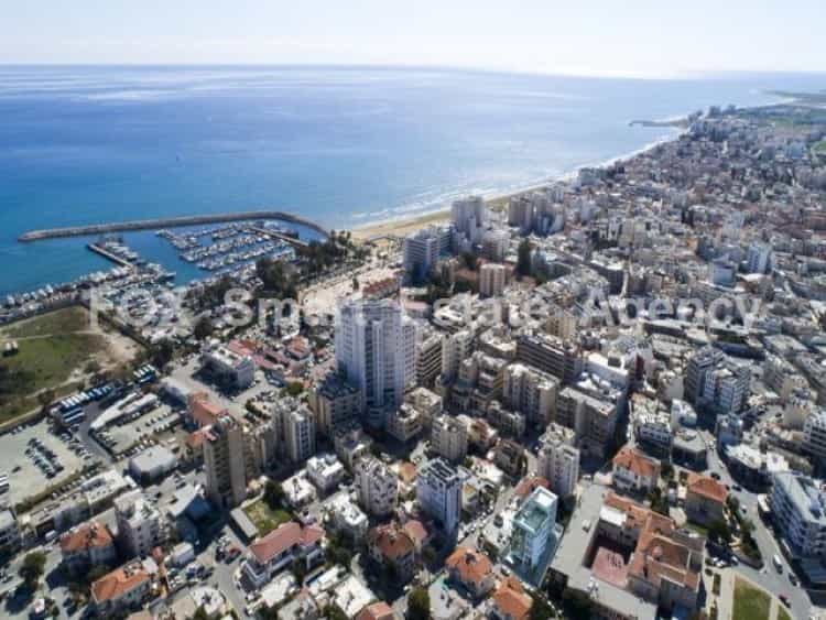 Ejerlejlighed i Larnaca, Larnaka 11795718