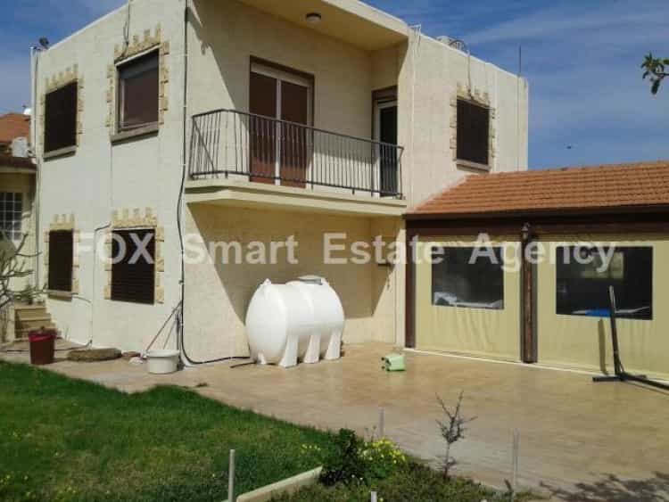 σπίτι σε Dromolaxia, Larnaca 11795771