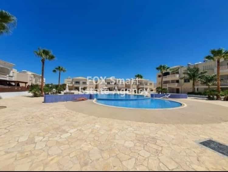 Condominium in Mandria, Paphos 11795782
