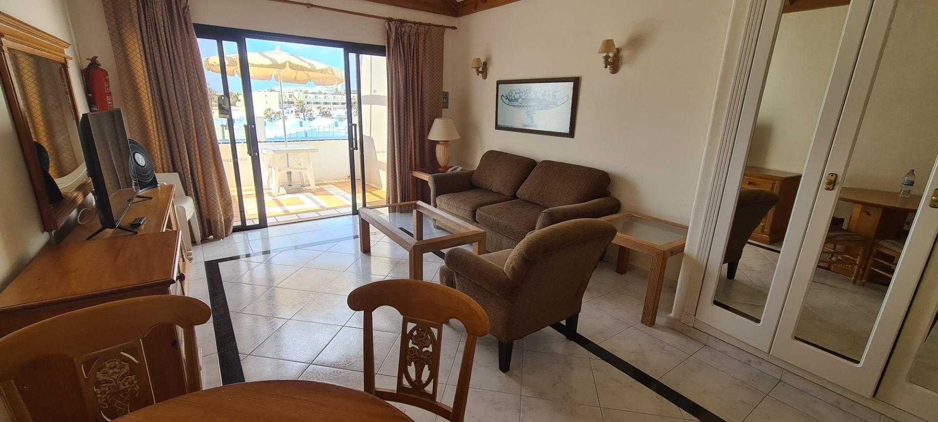 Condominium in Arrecife, Canarische eilanden 11798000