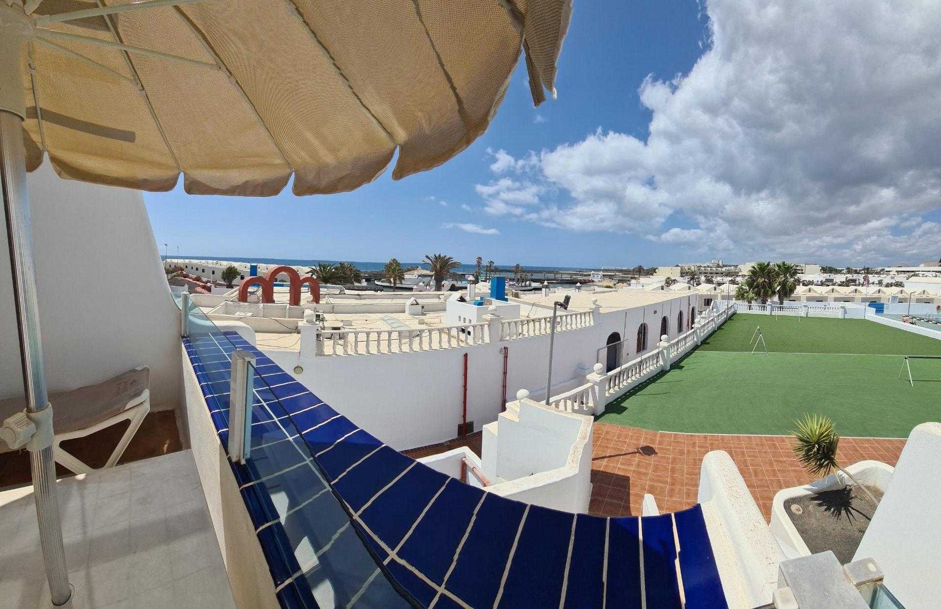 Condominium in Arrecife, Canarische eilanden 11798000