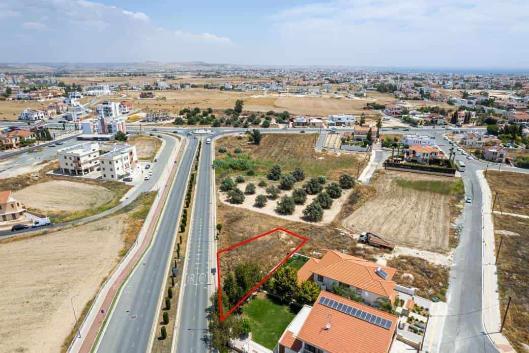 Land im Aradippou, Larnaka 11798236