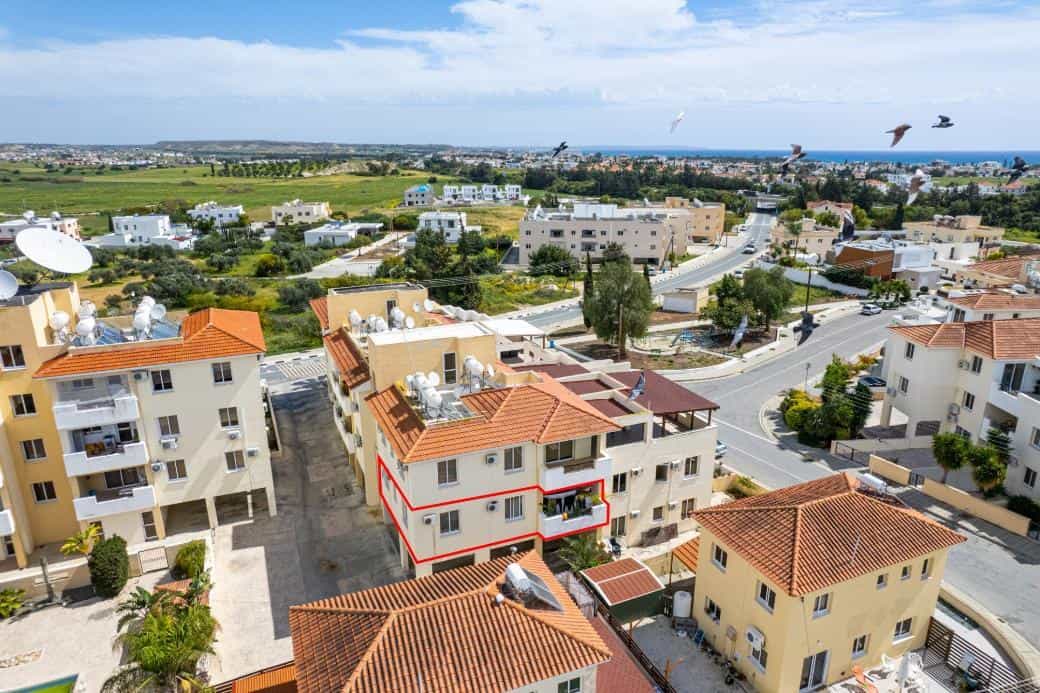 Condominium dans Voroklini, Larnaka 11798239